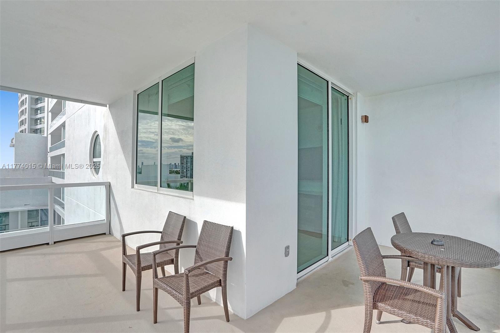 Miami Beach, Florida, 33140, United States, 2 Bedrooms Bedrooms, ,3 BathroomsBathrooms,Residential,For Sale,1759020