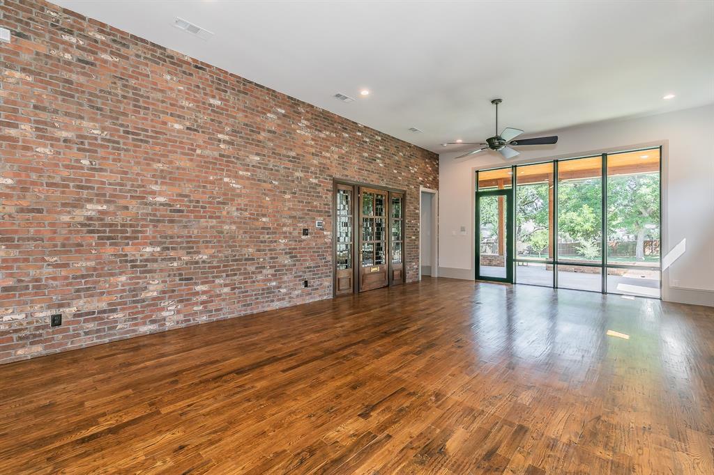 Grapevine, Texas, 76051, United States, 3 Bedrooms Bedrooms, ,4 BathroomsBathrooms,Residential,For Sale,1905682