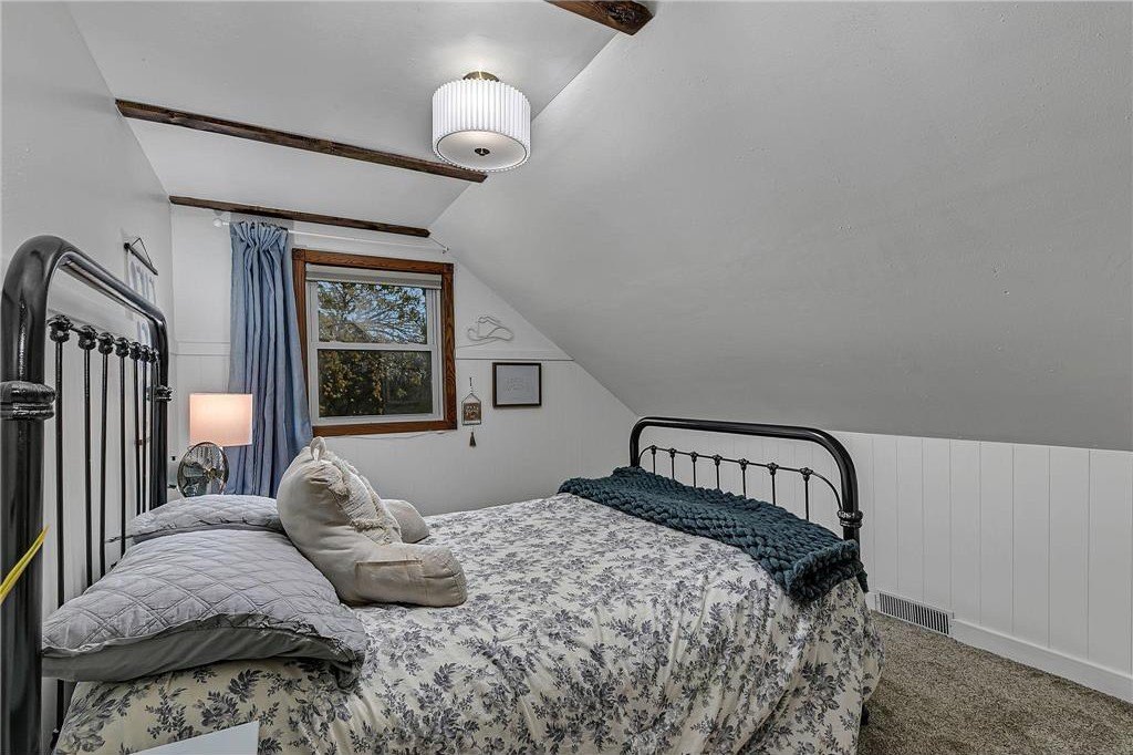 Holdingford, Minnesota, 56340, United States, 5 Bedrooms Bedrooms, ,2 BathroomsBathrooms,Residential,For Sale,1977131