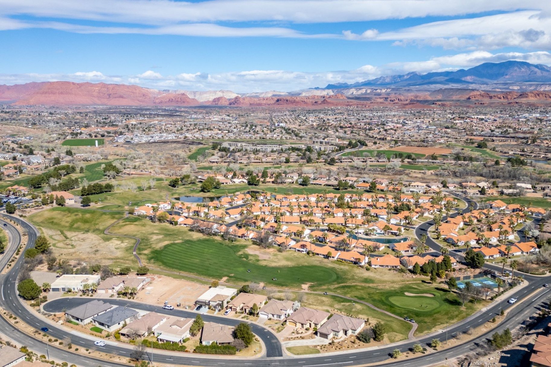  Former Model Home in Sunbrook community sits directly on golf course with Views - 物件實景