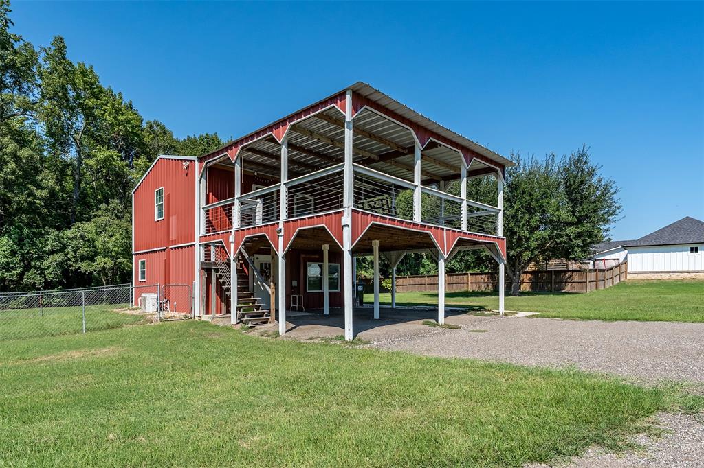 Mineola, Texas, 75773, United States, 3 Bedrooms Bedrooms, ,3 BathroomsBathrooms,Residential,For Sale,1947145