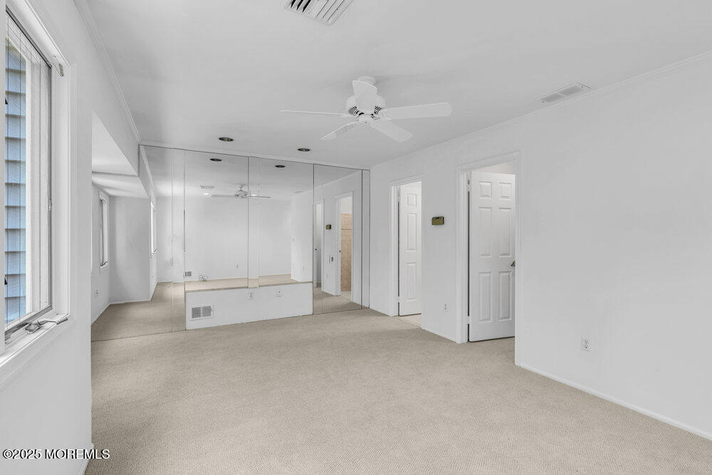 Red Bank, New Jersey, 07701, United States, 3 Bedrooms Bedrooms, ,5 BathroomsBathrooms,Residential,For Sale,1938827