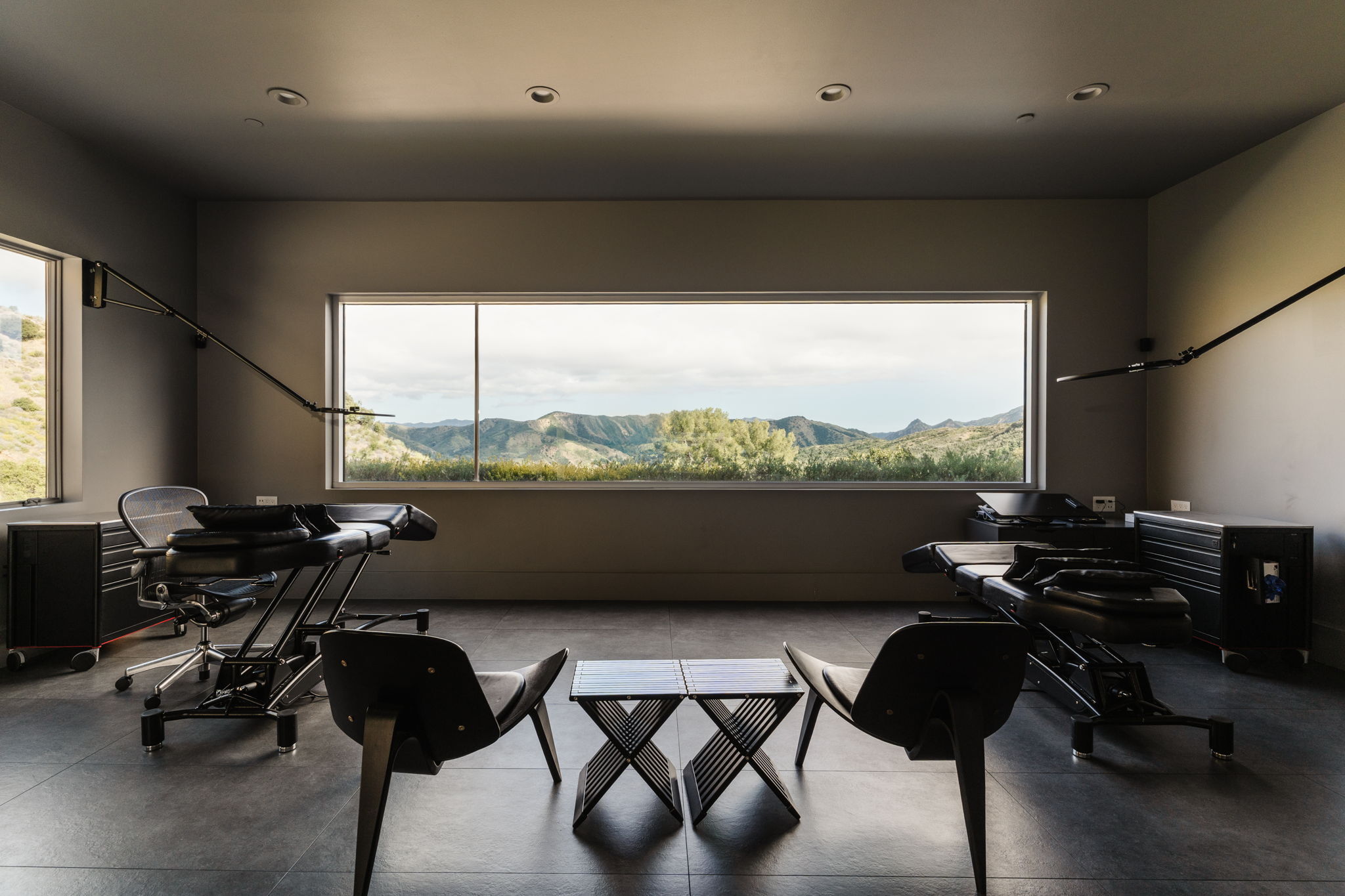  3649 Kanan Rd - 物件實景