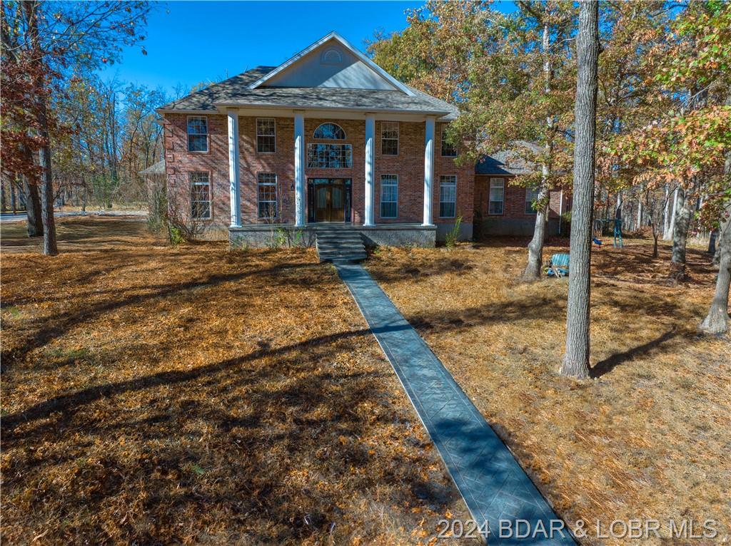 Camdenton, Missouri, 65020, United States, 5 Bedrooms Bedrooms, ,5 BathroomsBathrooms,Residential,For Sale,1850367