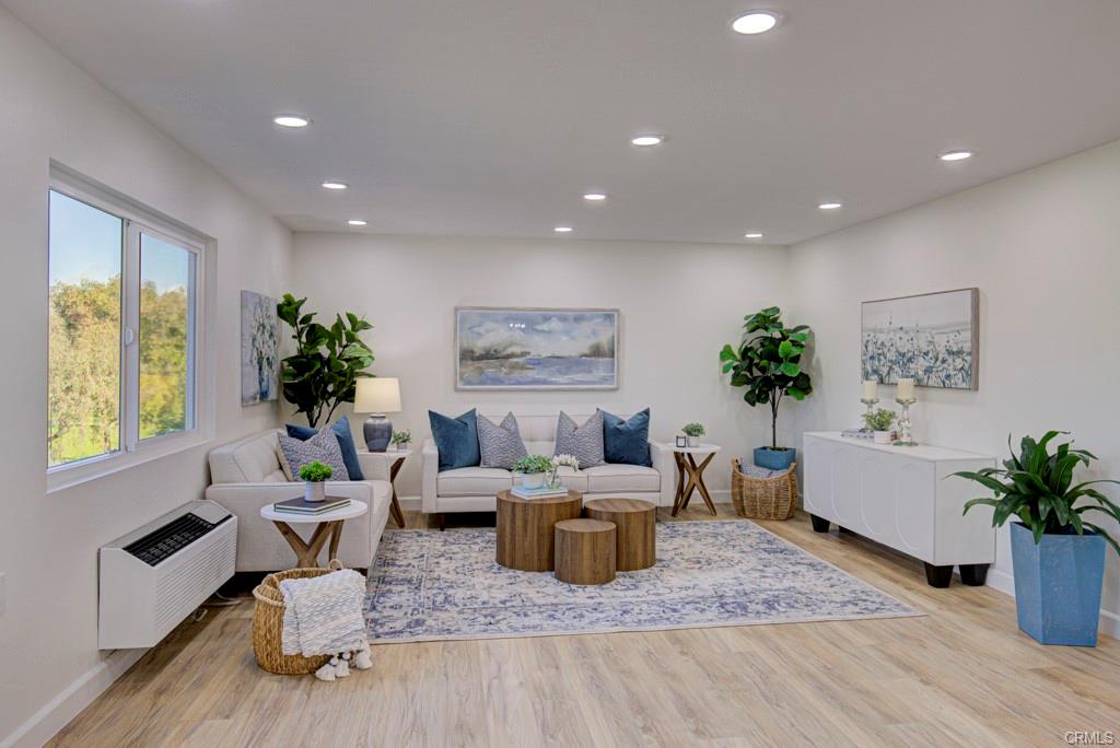 Laguna woods, California, 92637, United States, 2 Bedrooms Bedrooms, ,1 BathroomBathrooms,Residential,For Sale,2009291