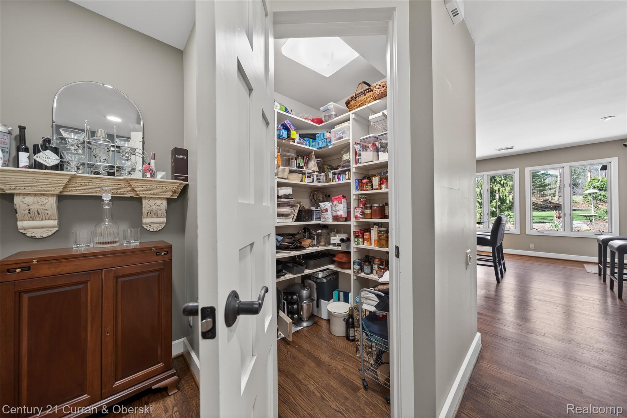 Bloomfield Hills, Michigan, 48301, United States, 4 Bedrooms Bedrooms, ,4 BathroomsBathrooms,Residential,For Sale,2035852