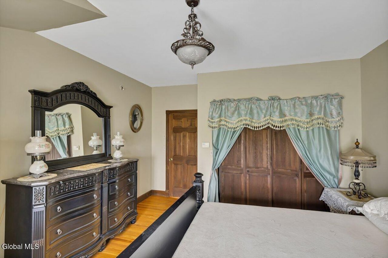 Greenville, New York, 12083, United States, 3 Bedrooms Bedrooms, ,3 BathroomsBathrooms,Residential,For Sale,1908320