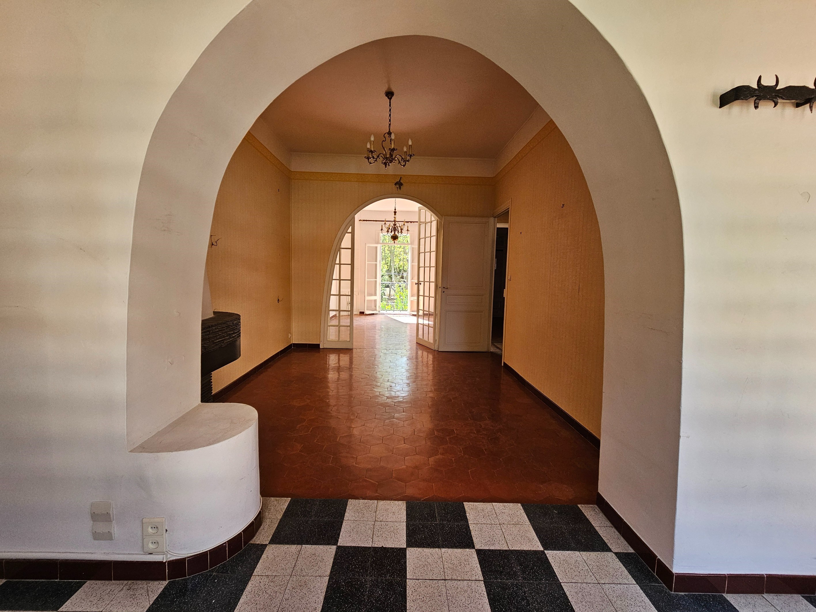  Charming Townhouse with Garden and Parking – Central Perpignan - 物件實景