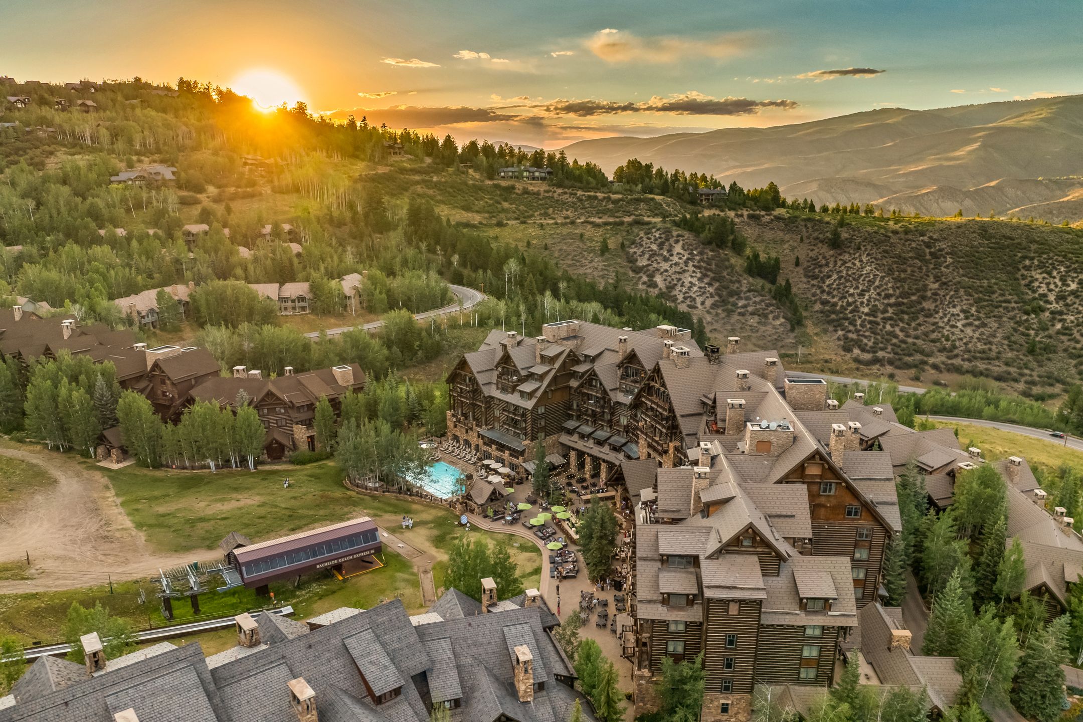  This Extraordinary Penthouse is a Legacy Mountain Residence - 物件實景