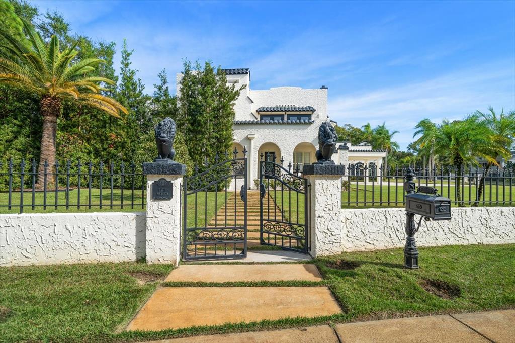 St Petersburg, Florida, 33707, United States, 5 Bedrooms Bedrooms, ,9 BathroomsBathrooms,Residential,For Sale,2000985