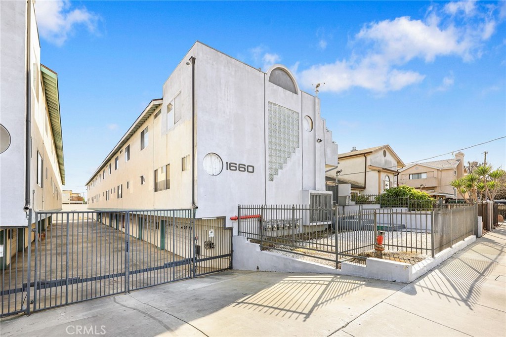 Gardena, California, 90247, United States, 3 Bedrooms Bedrooms, ,3 BathroomsBathrooms,Residential,For Sale,1974753