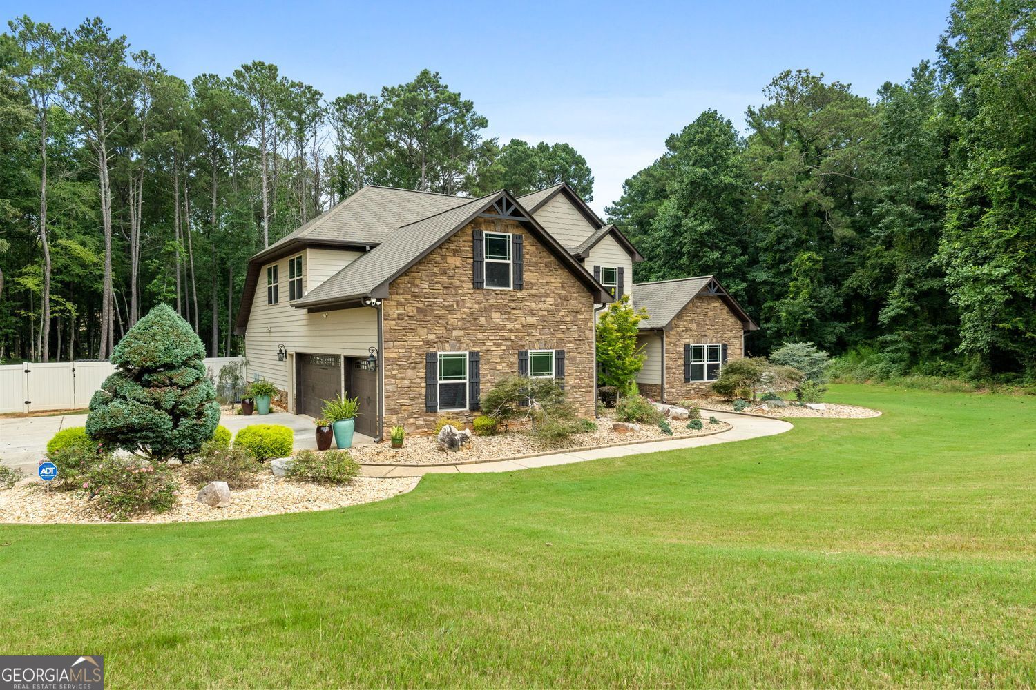 McDonough, Georgia, 30252, United States, 5 Bedrooms Bedrooms, ,3 BathroomsBathrooms,Residential,For Sale,1919082