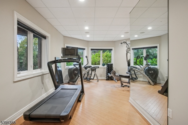 Millburn Twp., New Jersey, 07078, United States, 6 Bedrooms Bedrooms, ,7 BathroomsBathrooms,Residential,For Sale,1991831