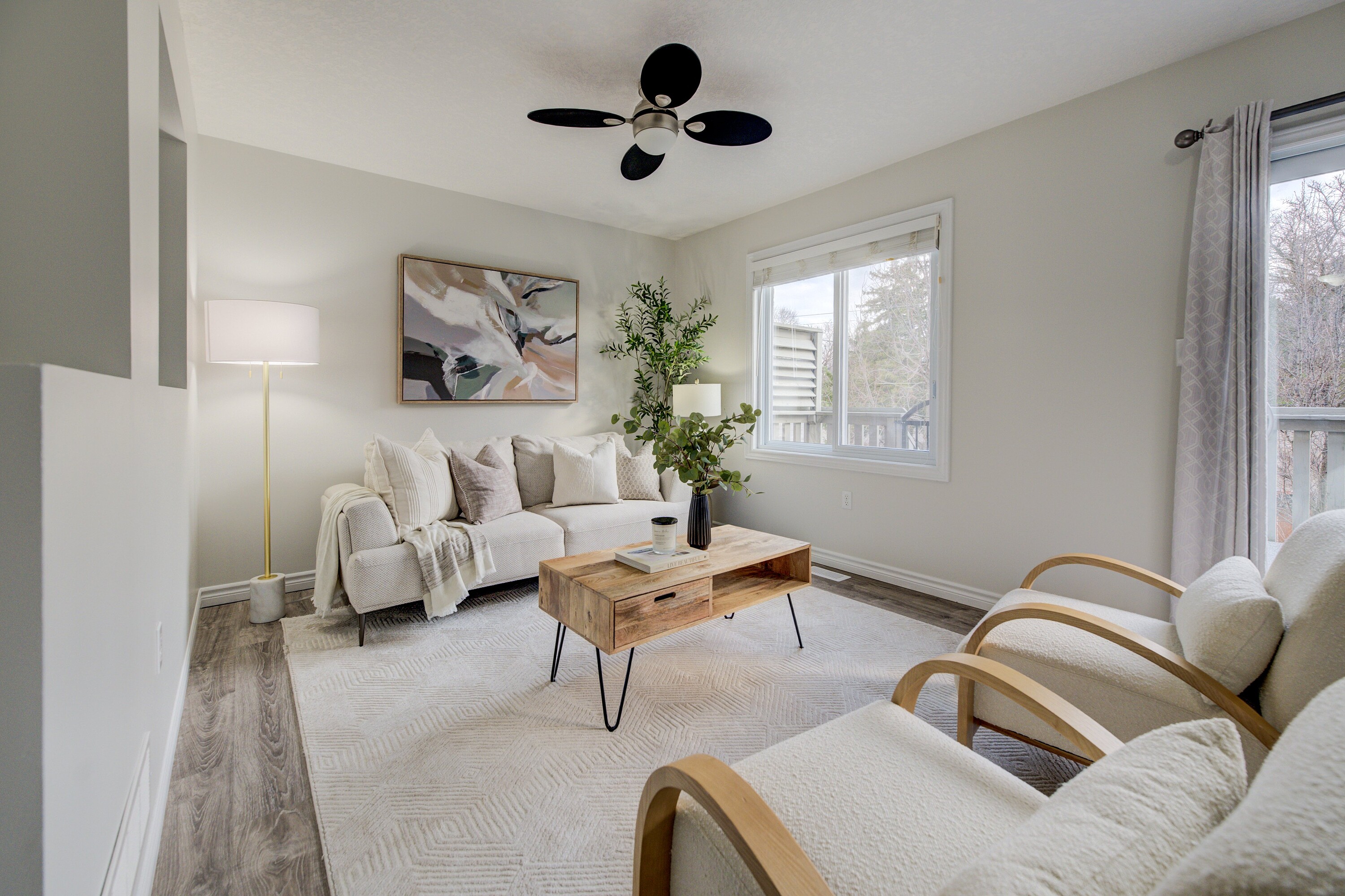  Freehold Townhouse in Waterloo - 物件實景