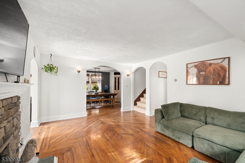 Kingwood Twp., New Jersey, 08825, United States, 3 Bedrooms Bedrooms, ,2 BathroomsBathrooms,Residential,For Sale,1984798