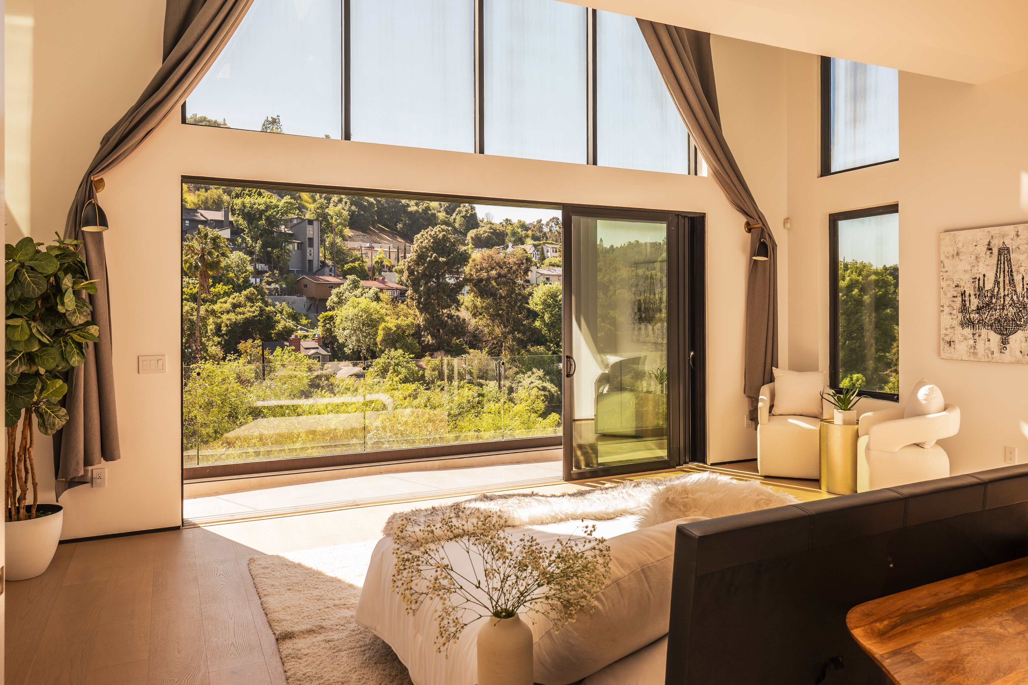  3920 Knobhill Drive - 物件實景