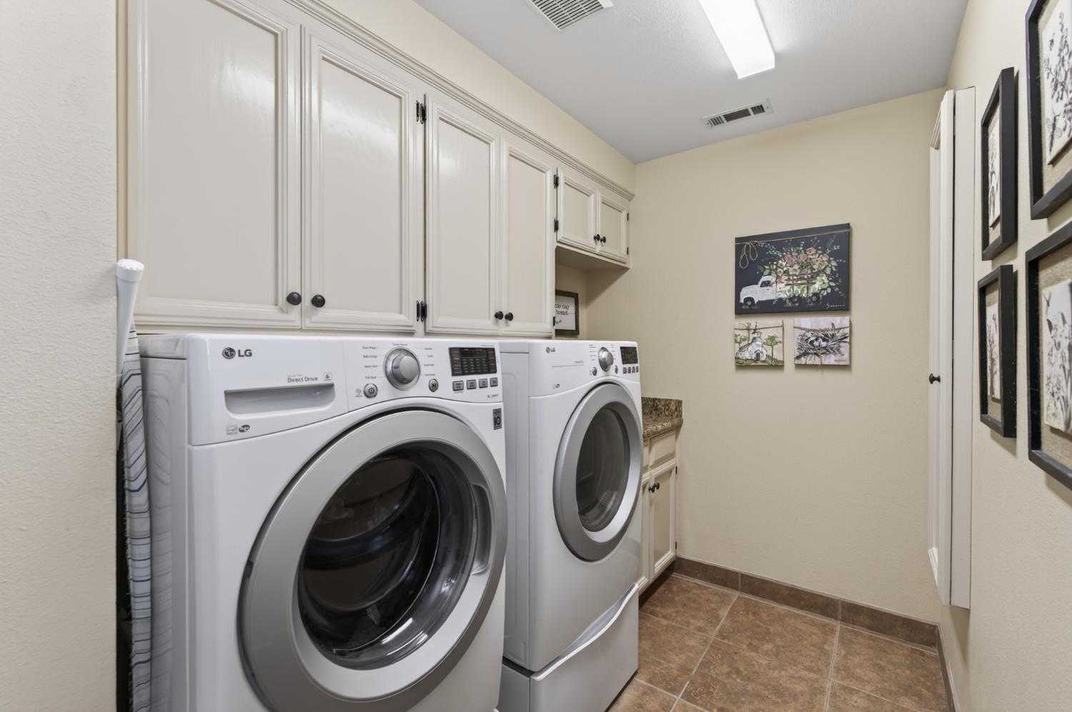 Madera, California, 93637, United States, 3 Bedrooms Bedrooms, ,3 BathroomsBathrooms,Residential,For Sale,2049014