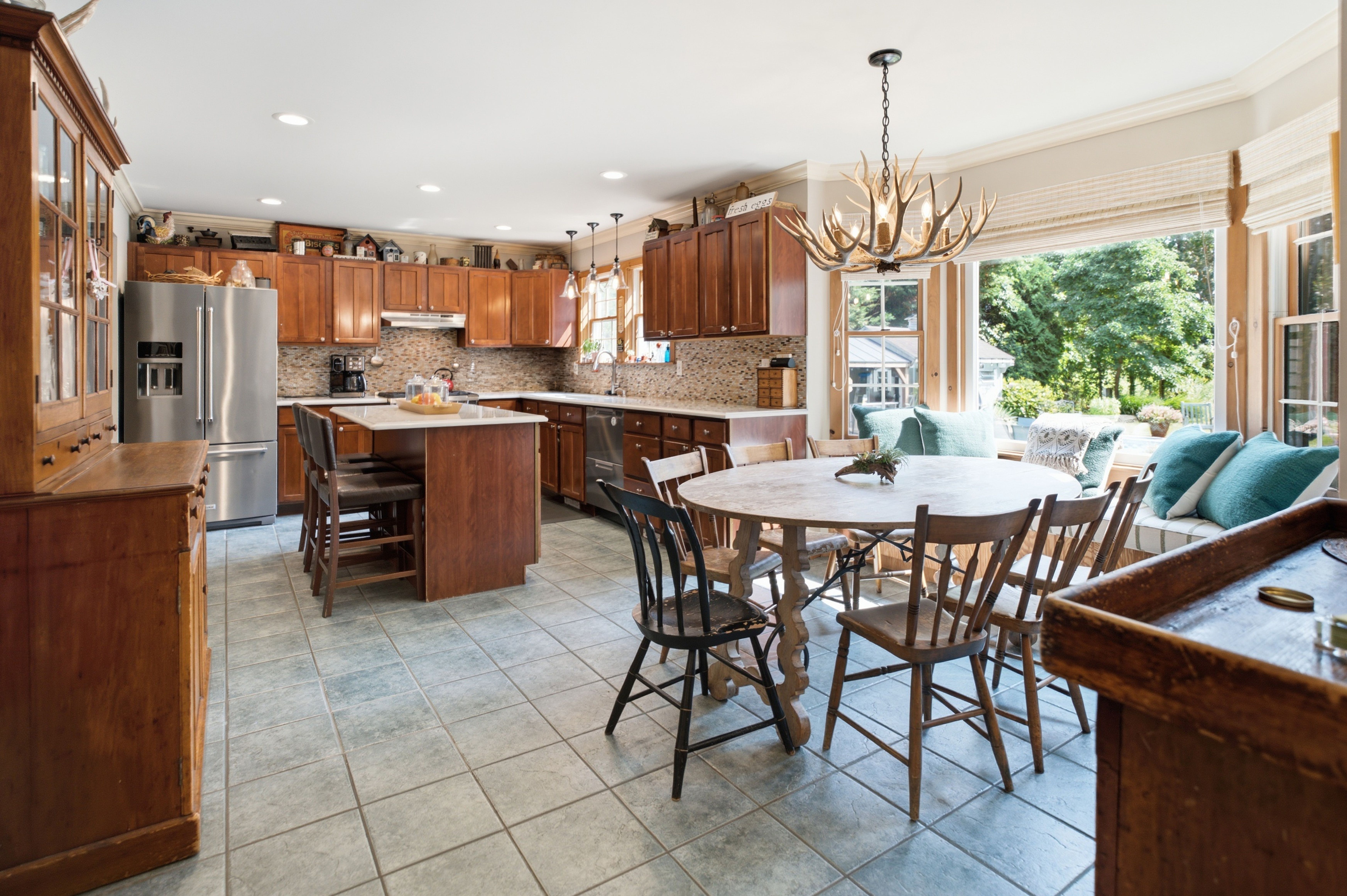  147B Old Country Road, Remsenburg, NY 11960 - 物件實景