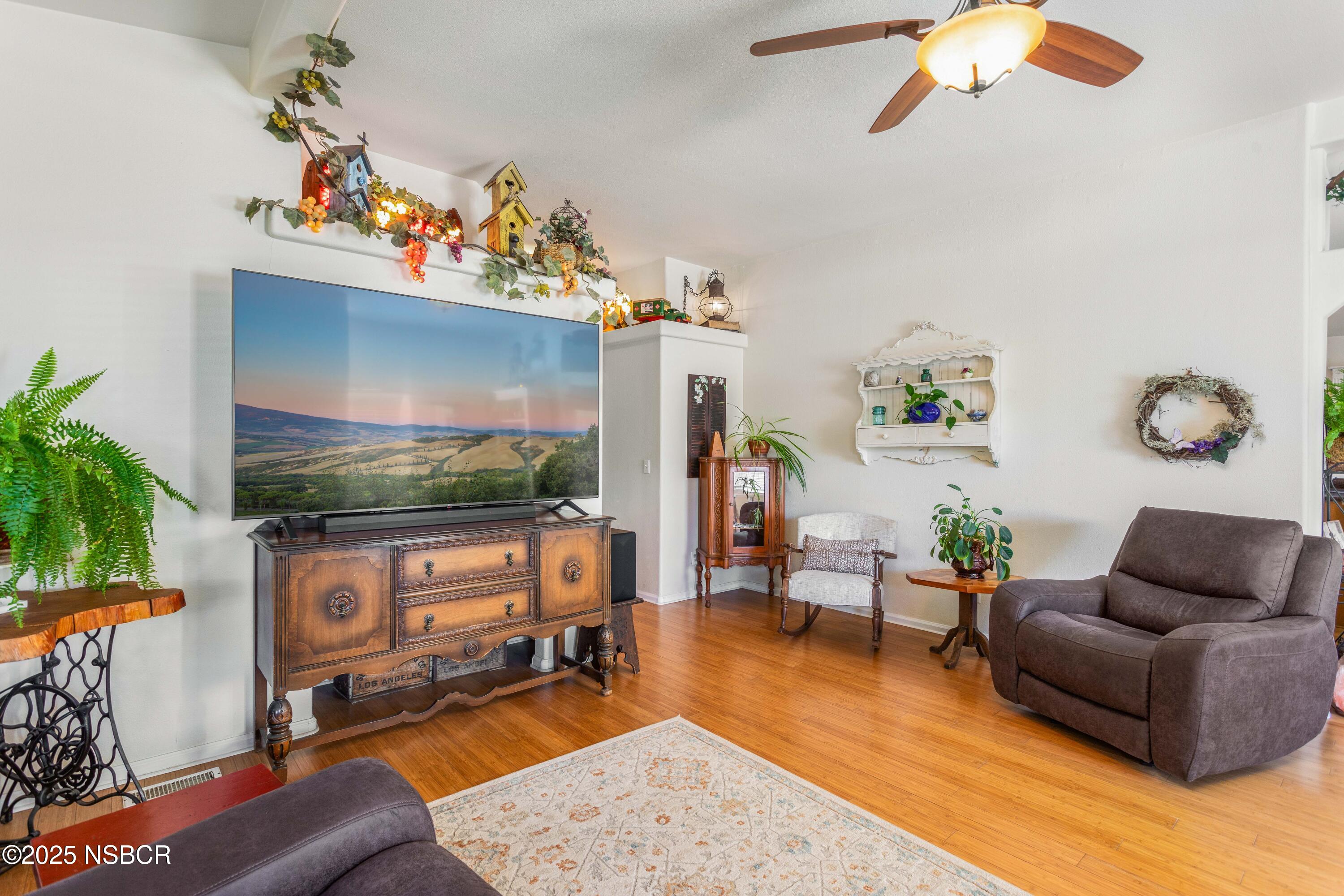 Los Alamos, California, 93440, United States, 3 Bedrooms Bedrooms, ,2 BathroomsBathrooms,Residential,For Sale,1985761