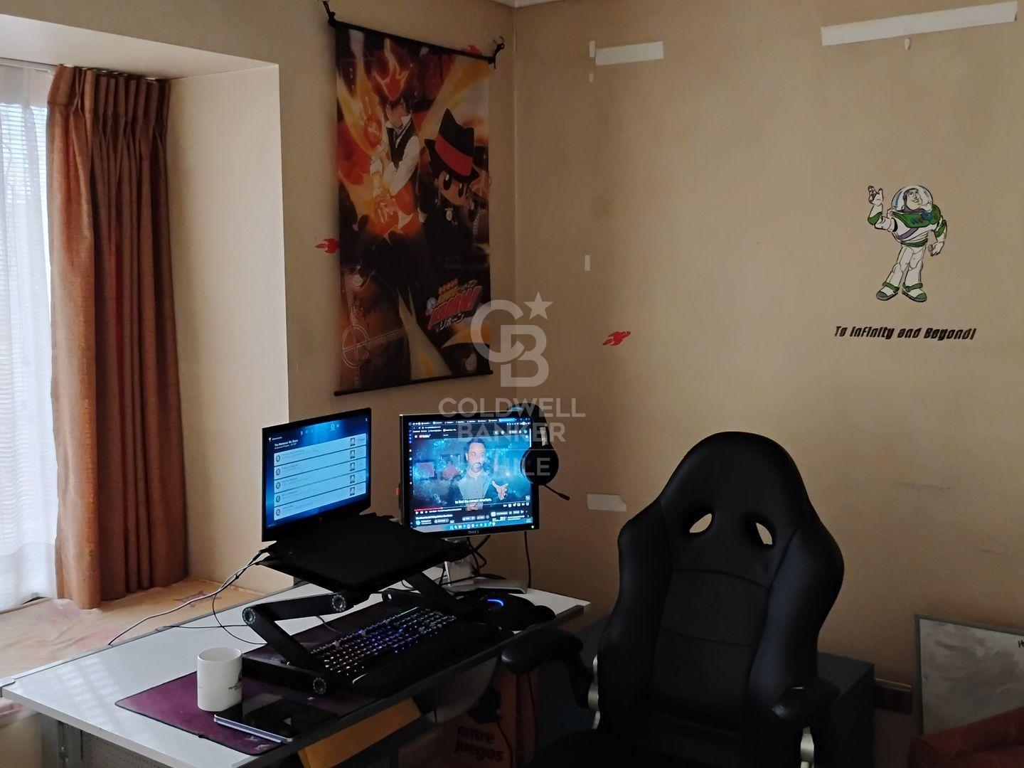 Peñalolén, Chile, 5 Bedrooms Bedrooms, ,4 BathroomsBathrooms,Residential,For Sale,1908555