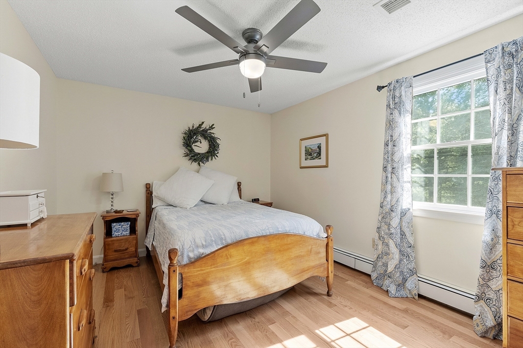 Pepperell, Massachusetts, 01463, United States, 4 Bedrooms Bedrooms, ,3 BathroomsBathrooms,Residential,For Sale,1930074