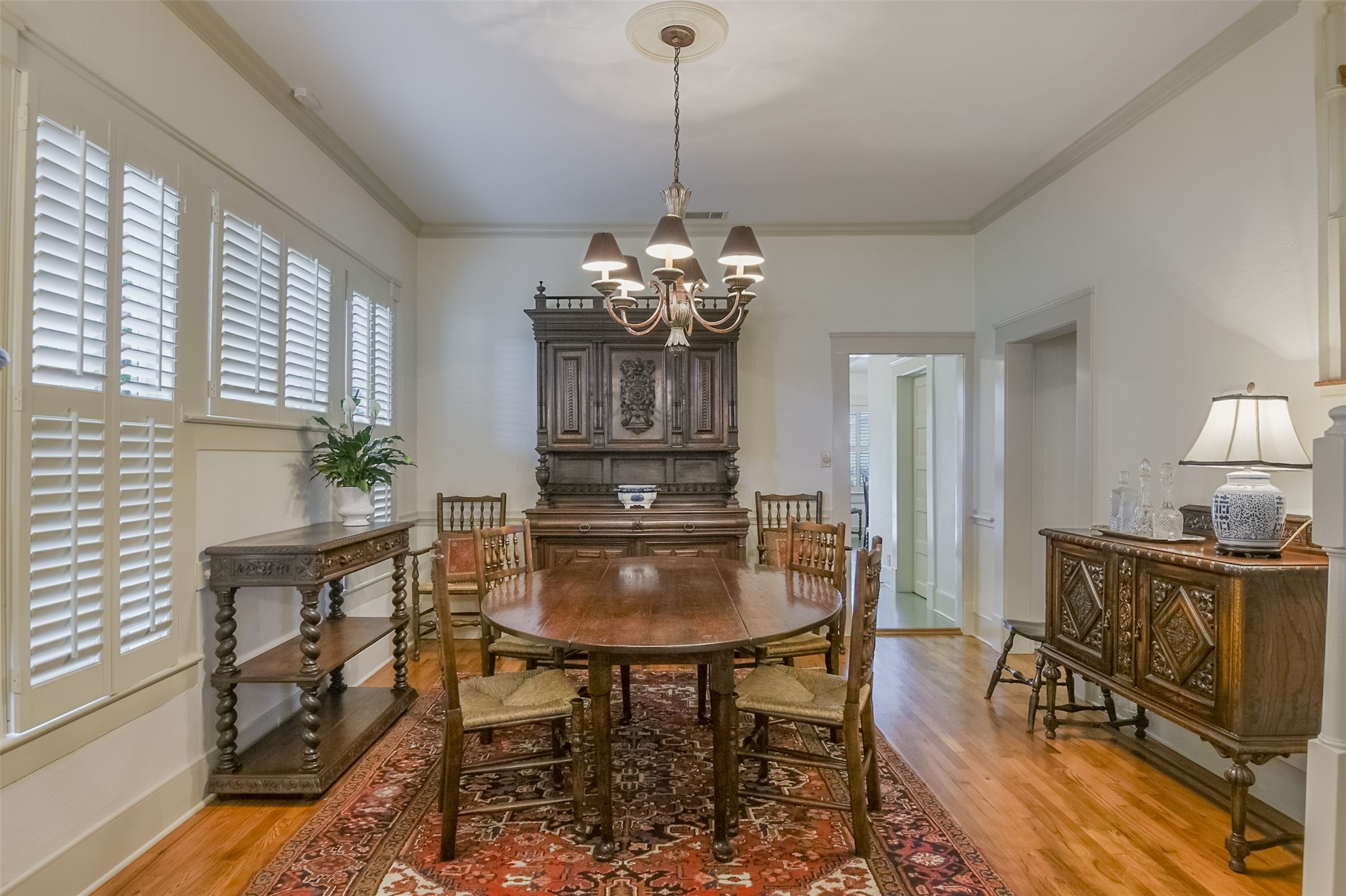 Waxahachie, Texas, 75165, United States, 5 Bedrooms Bedrooms, ,4 BathroomsBathrooms,Residential,For Sale,1940527