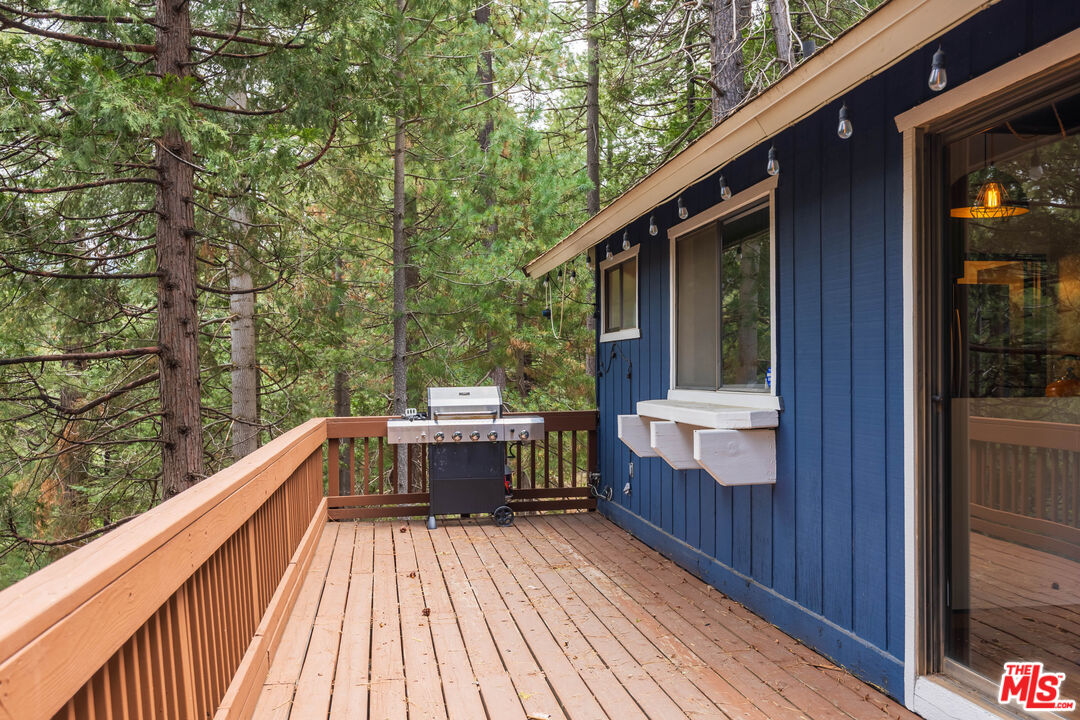 Twin Peaks, California, 92391, United States, 3 Bedrooms Bedrooms, ,2 BathroomsBathrooms,Residential,For Sale,1818443