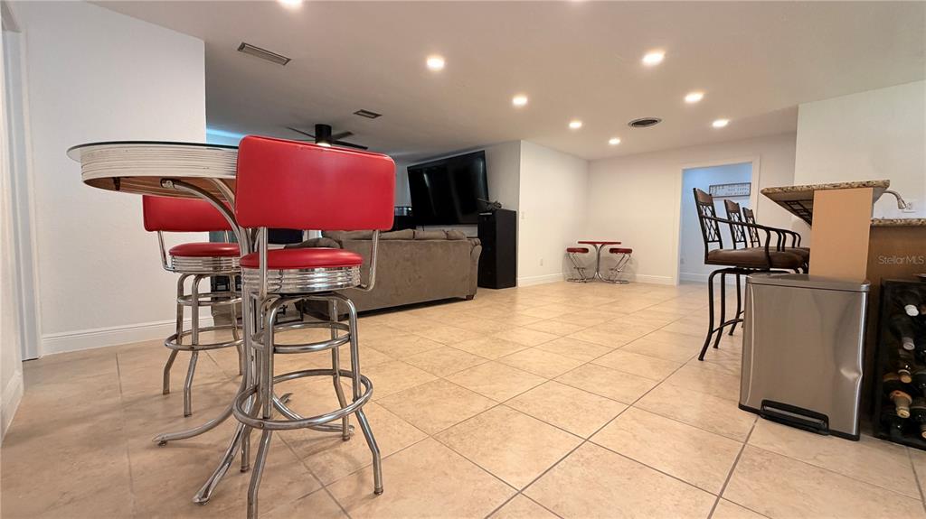 St Petersburg, Florida, 33703, United States, 4 Bedrooms Bedrooms, ,3 BathroomsBathrooms,Residential,For Sale,2005726