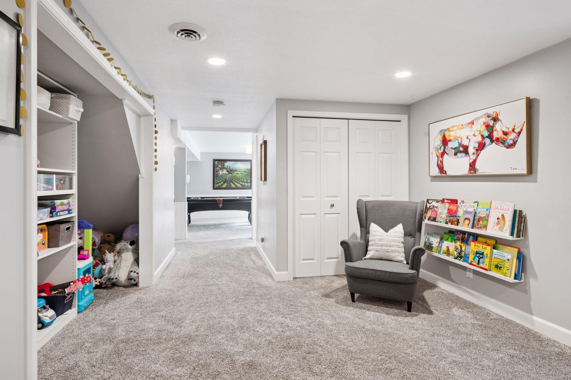 Edina, Minnesota, 55435, United States, 4 Bedrooms Bedrooms, ,3 BathroomsBathrooms,Residential,For Sale,1998475