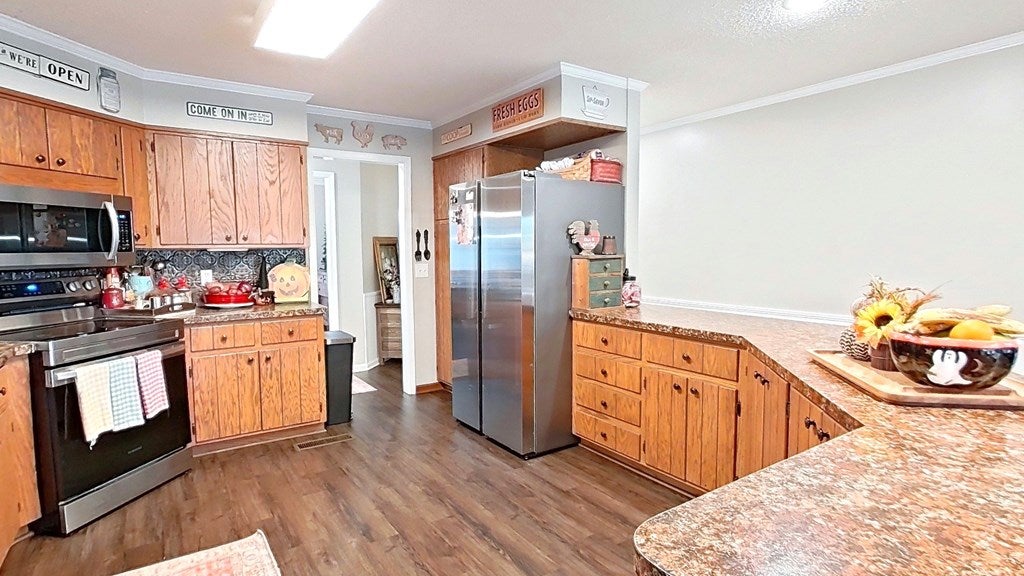 Bainbridge, Georgia, 39817, United States, 4 Bedrooms Bedrooms, ,4 BathroomsBathrooms,Residential,For Sale,1988533