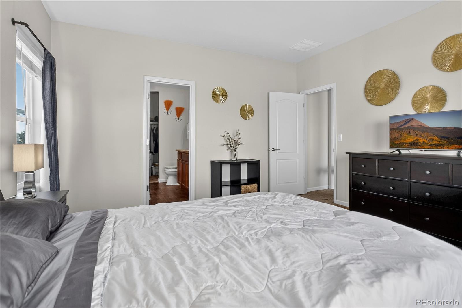 Dacono, Colorado, 80514, United States, 3 Bedrooms Bedrooms, ,2 BathroomsBathrooms,Residential,For Sale,1939654
