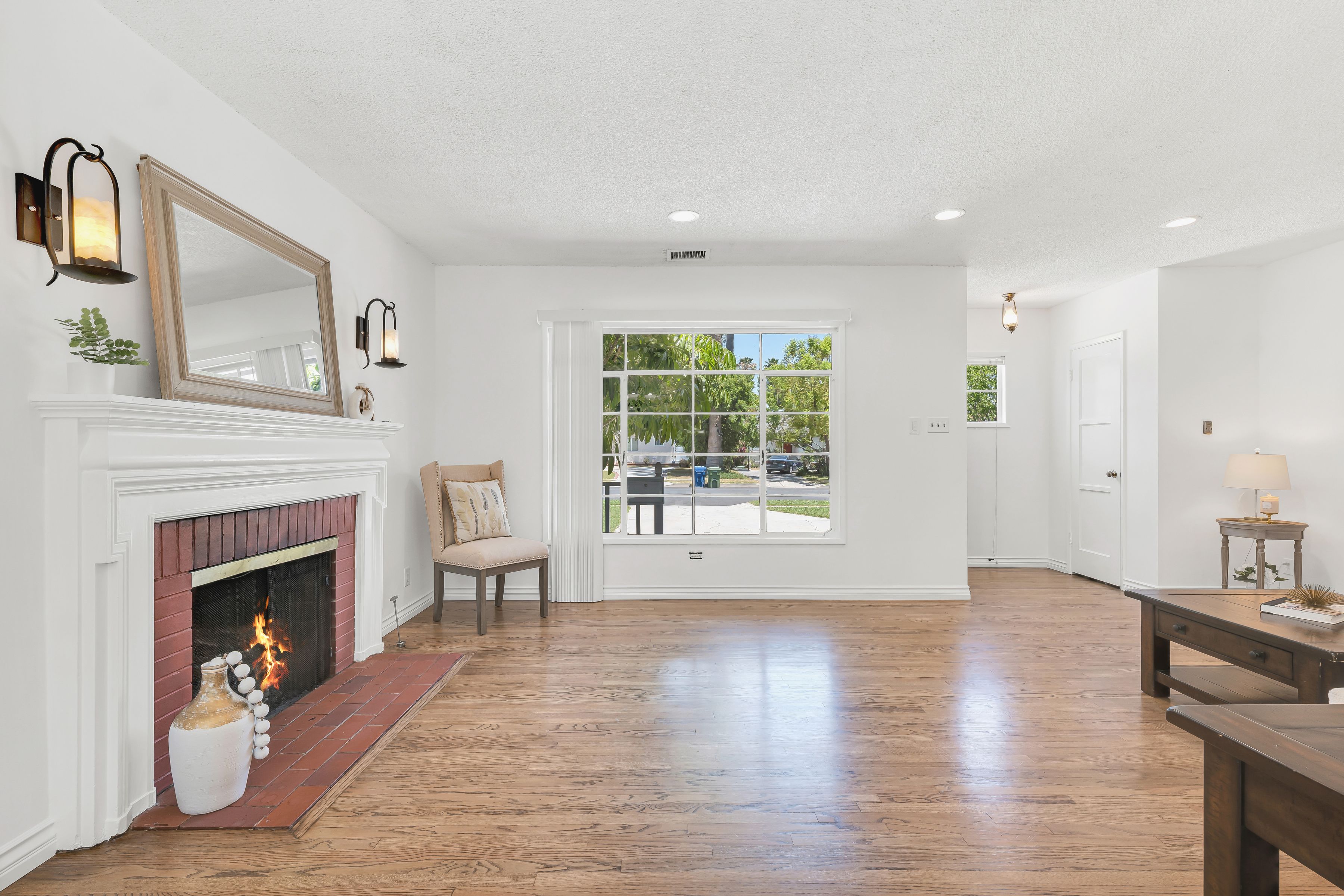  Timeless Charm in Winnetka - 物件實景
