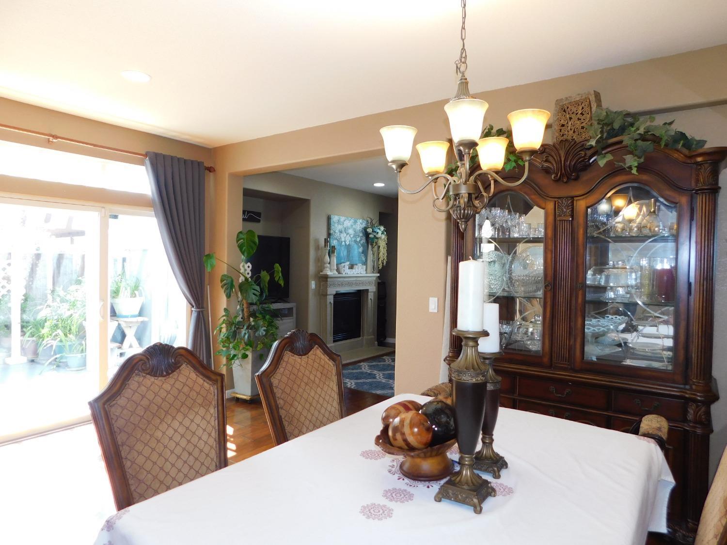 Stockton, California, 95205, United States, 5 Bedrooms Bedrooms, ,3 BathroomsBathrooms,Residential,For Sale,1935590