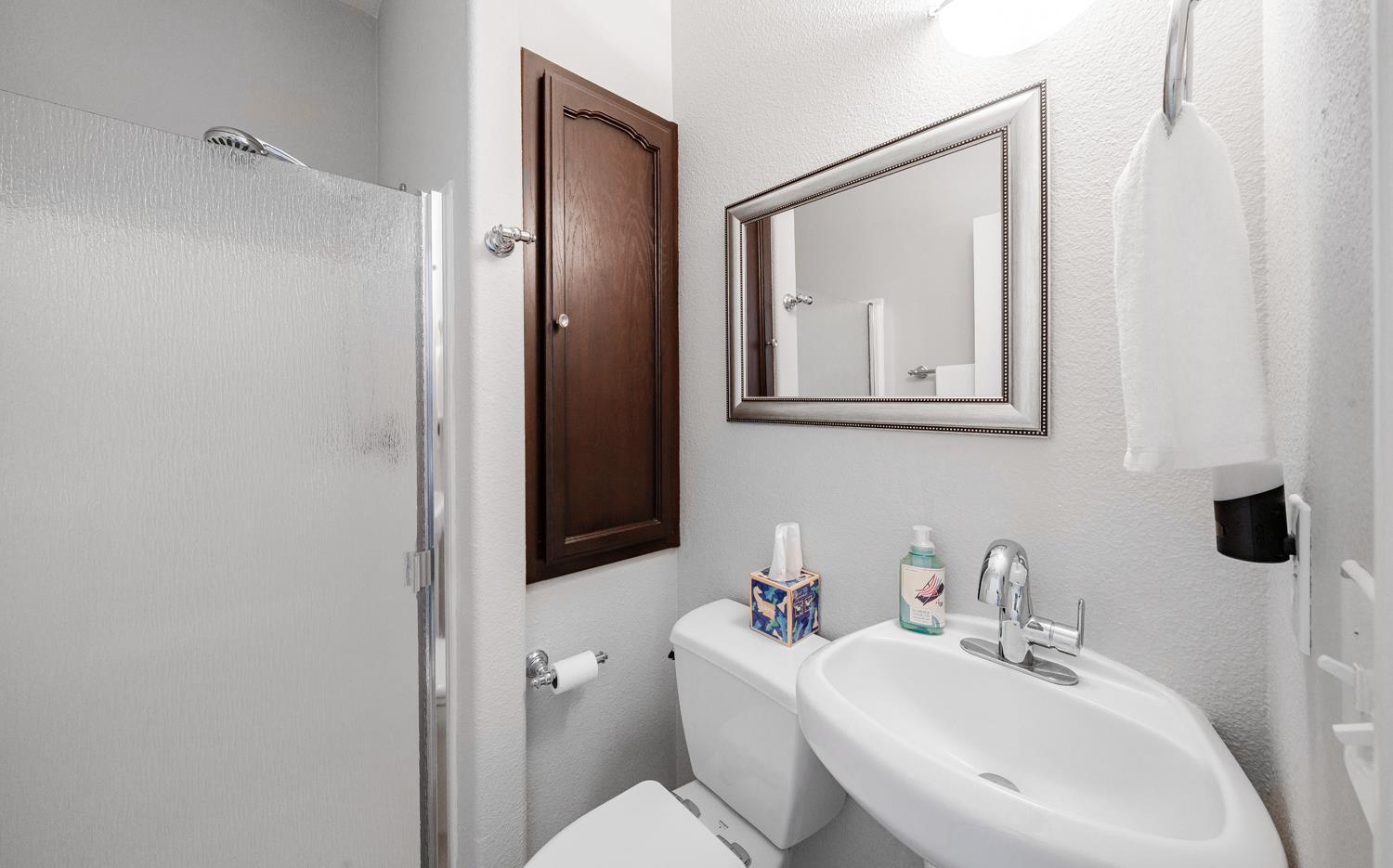 Madera, California, 93636, United States, 4 Bedrooms Bedrooms, ,3 BathroomsBathrooms,Residential,For Sale,1920863