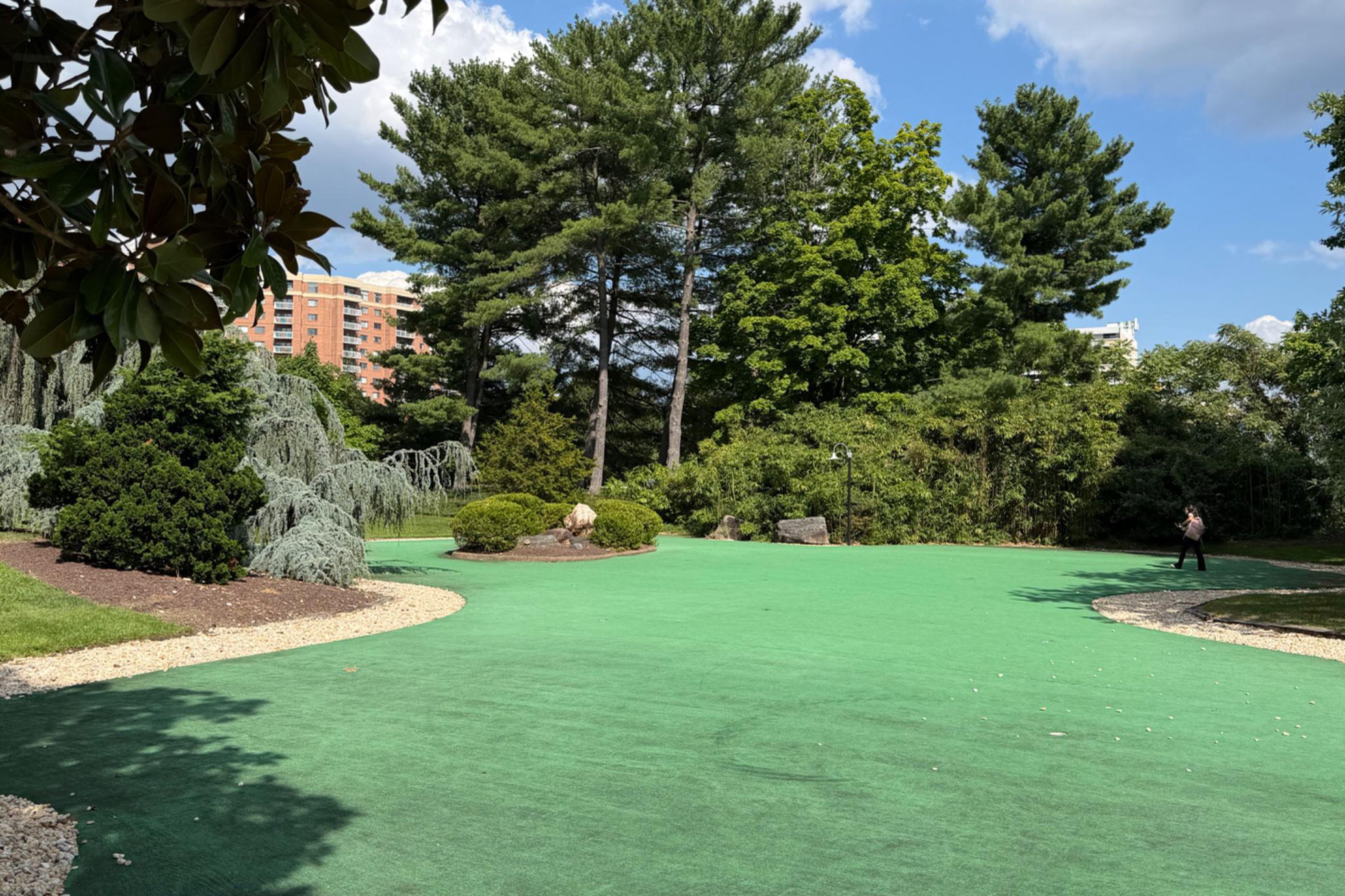  203 Yoakum Parkway, Alexandria, VA, 22304 - 物件實景