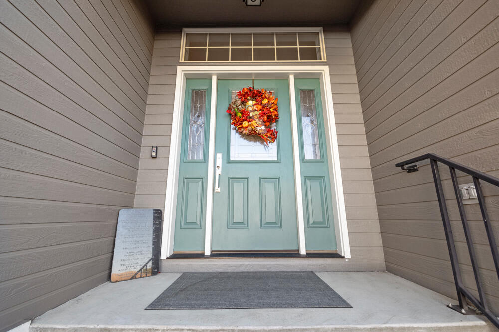 Klamath Falls, Oregon, 97601, United States, 3 Bedrooms Bedrooms, ,3 BathroomsBathrooms,Residential,For Sale,1848515