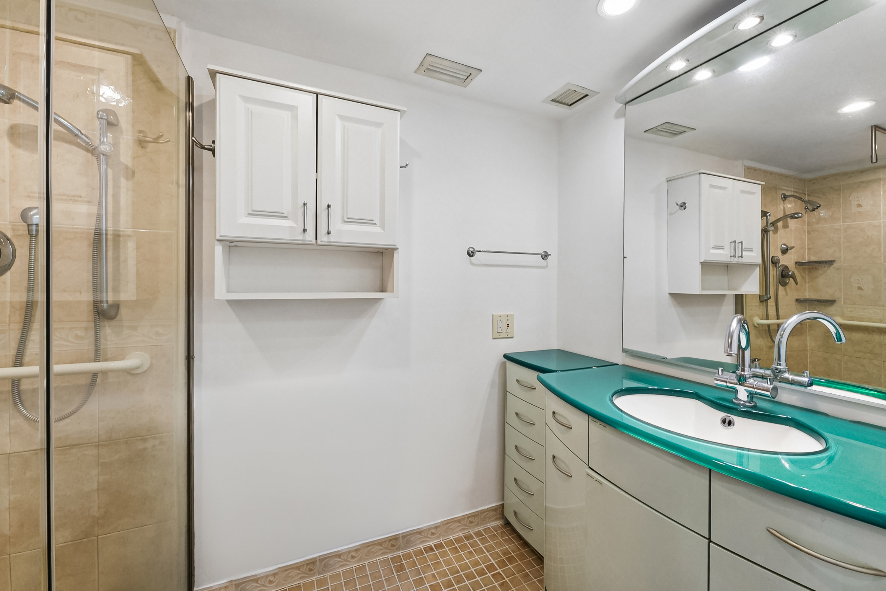  1420 Brickell Bay Dr, Miami, FL, 33131 - 物件實景