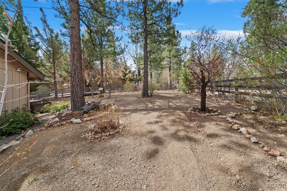 Big Bear Lake, California, 92315, United States, 4 Bedrooms Bedrooms, ,3 BathroomsBathrooms,Residential,For Sale,1827094