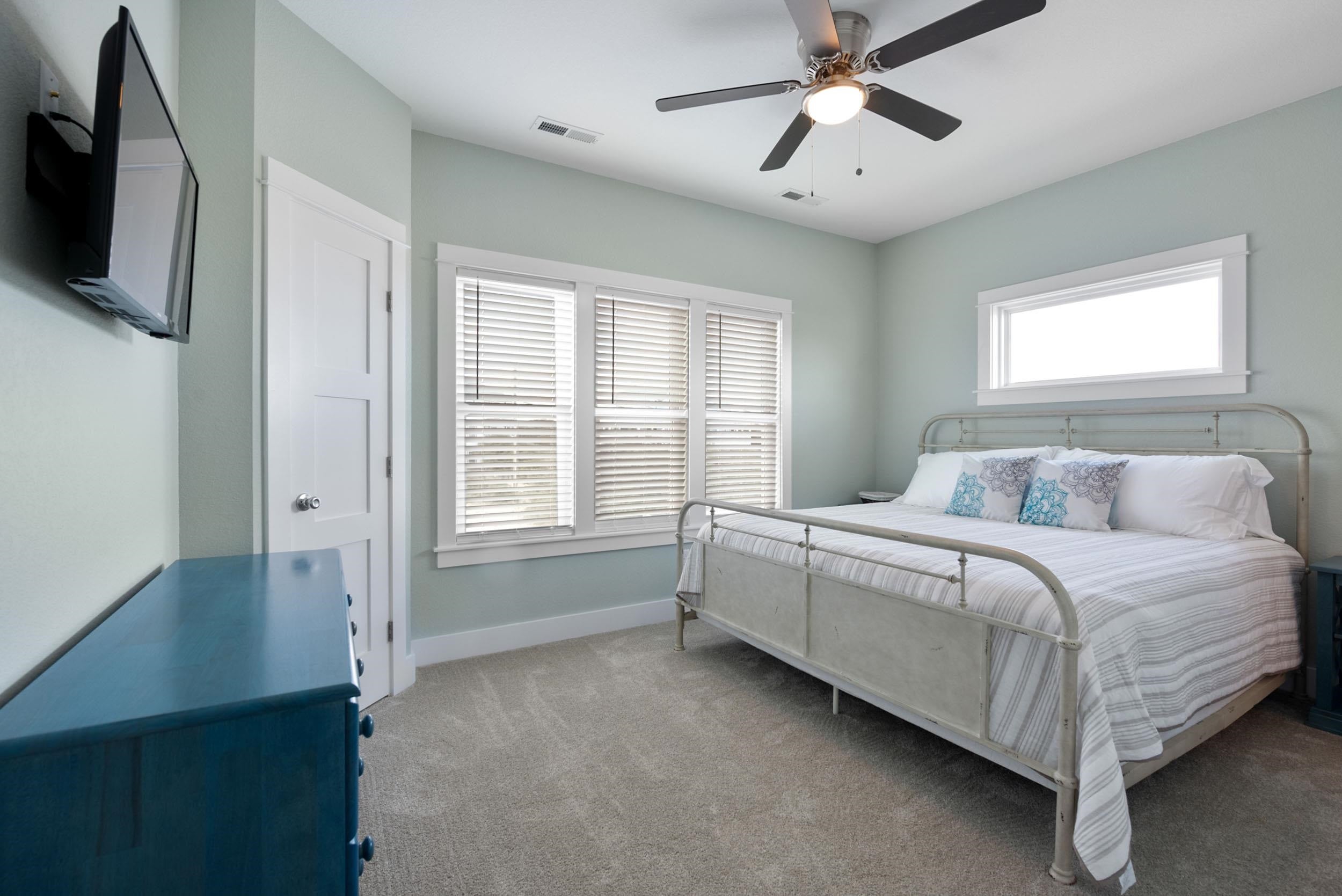 Corolla, North Carolina, 27927, United States, 12 Bedrooms Bedrooms, ,12 BathroomsBathrooms,Residential,For Sale,1980657