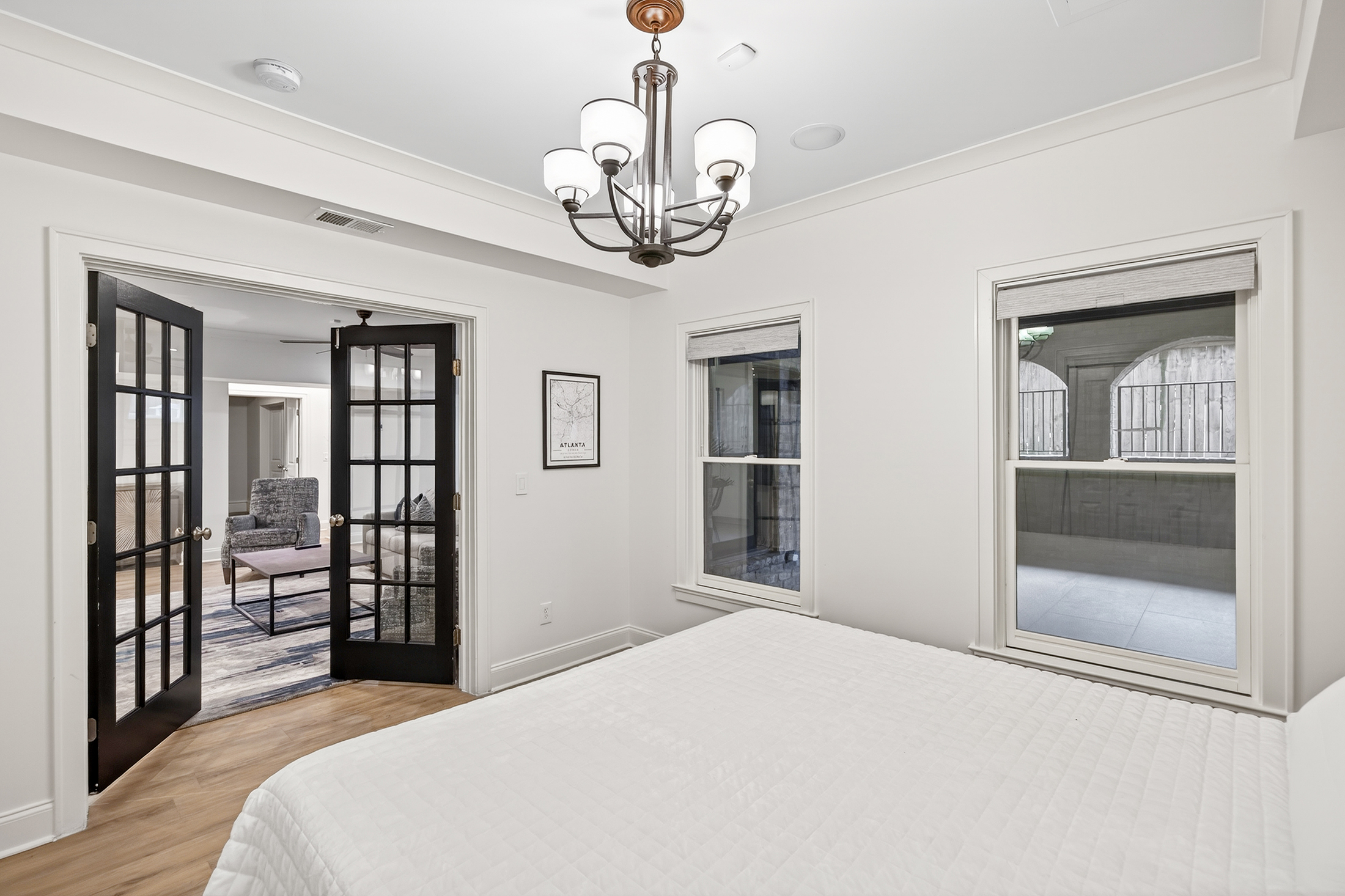  Timeless Style, Incredible Space and Convenient Brookwood Location - 物件實景