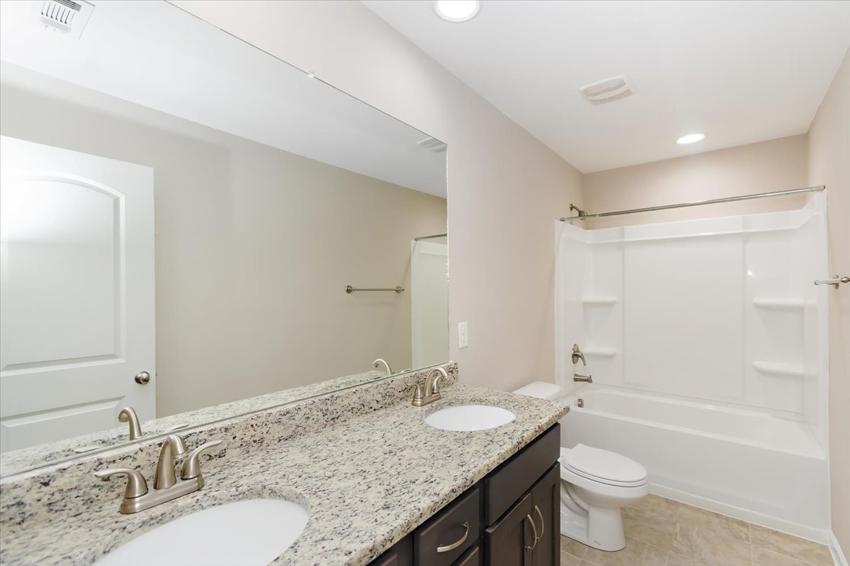 Nashville, Tennessee, 37209, United States, 4 Bedrooms Bedrooms, ,4 BathroomsBathrooms,Residential,For Sale,1827878