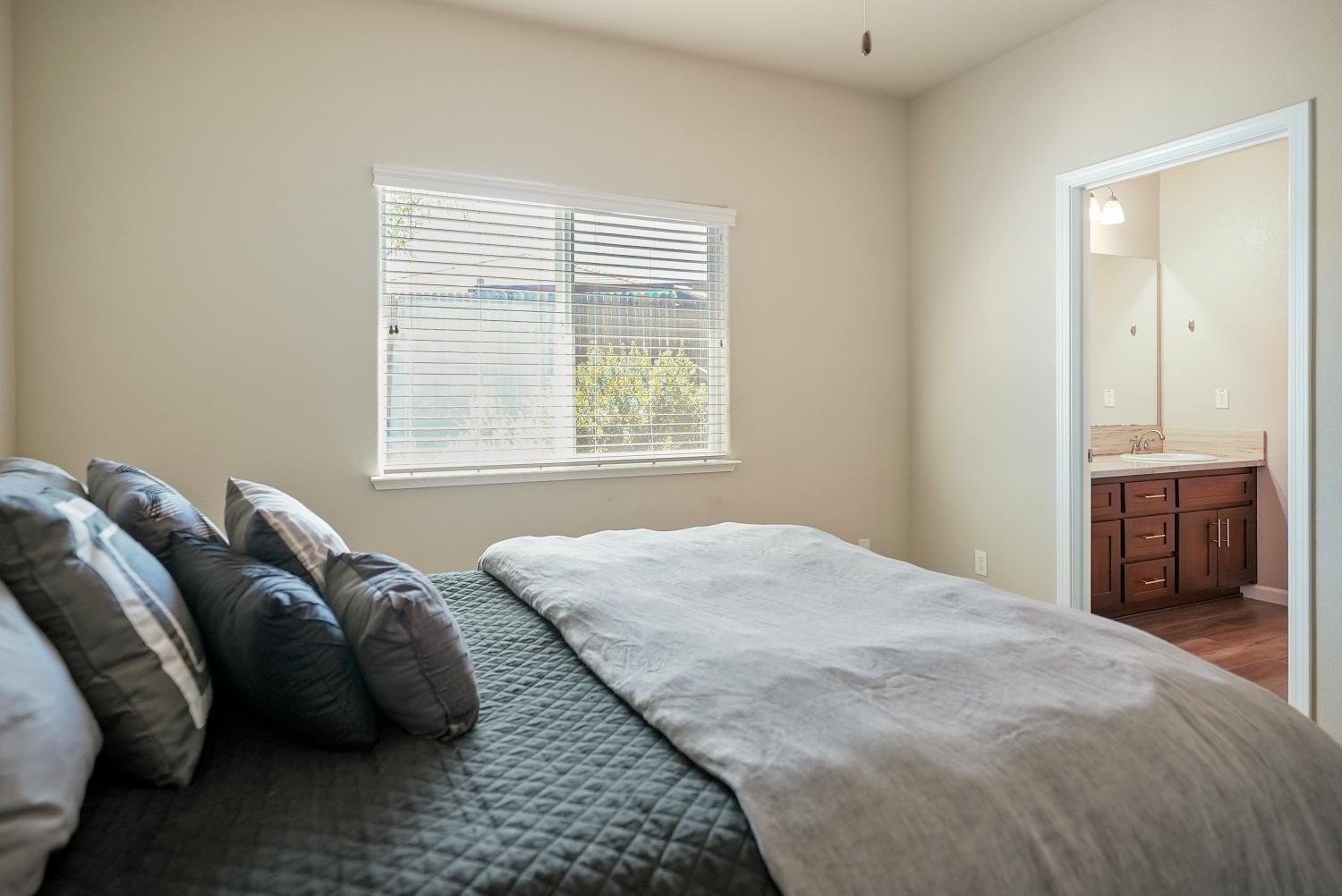 Ione, California, 95640, United States, 4 Bedrooms Bedrooms, ,3 BathroomsBathrooms,Residential,For Sale,1975203