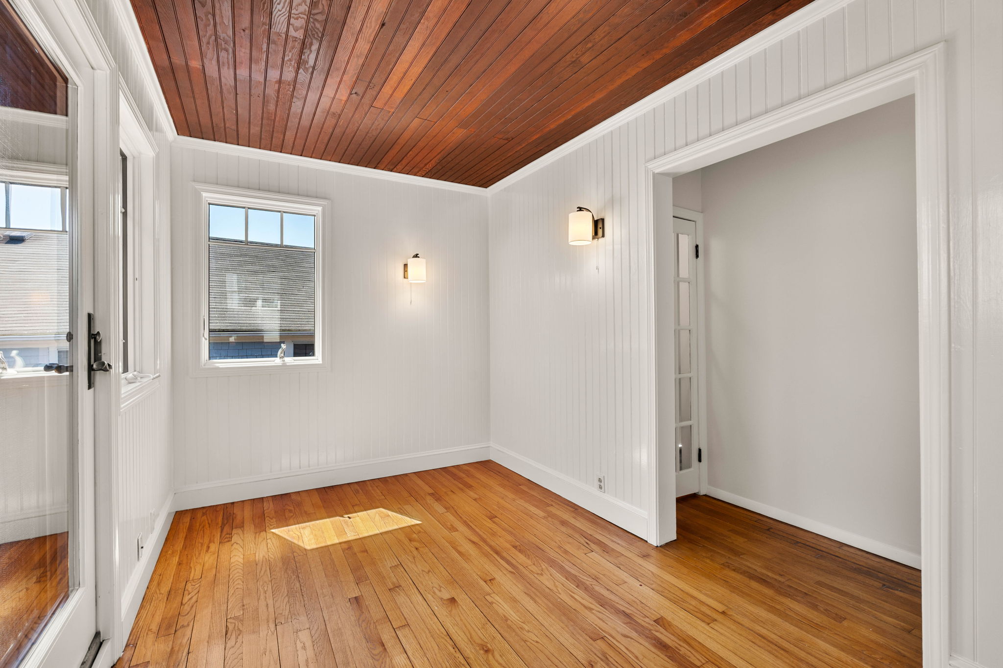  26 Karolyn Circle, Nahant, MA, 01908 - 物件實景