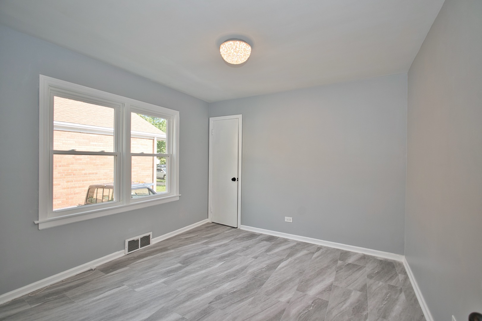 Skokie, Illinois, 60076, United States, 4 Bedrooms Bedrooms, ,3 BathroomsBathrooms,Residential,For Sale,1978573