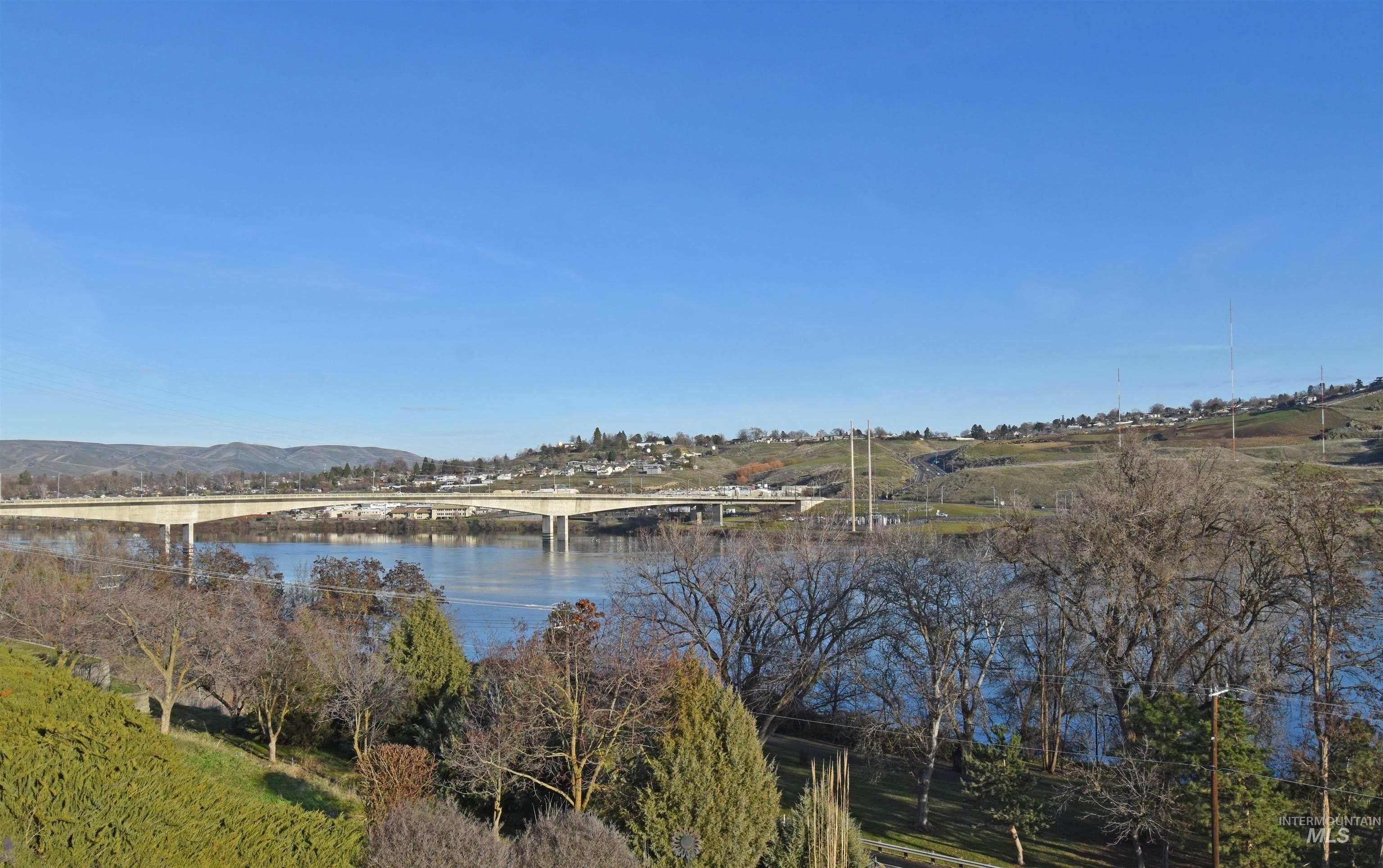 Clarkston, Washington, 99403, United States, 4 Bedrooms Bedrooms, ,2 BathroomsBathrooms,Residential,For Sale,2011343