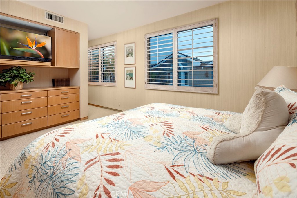 Newport Beach, California, 92661, United States, 7 Bedrooms Bedrooms, ,9 BathroomsBathrooms,Residential,For Sale,1786231