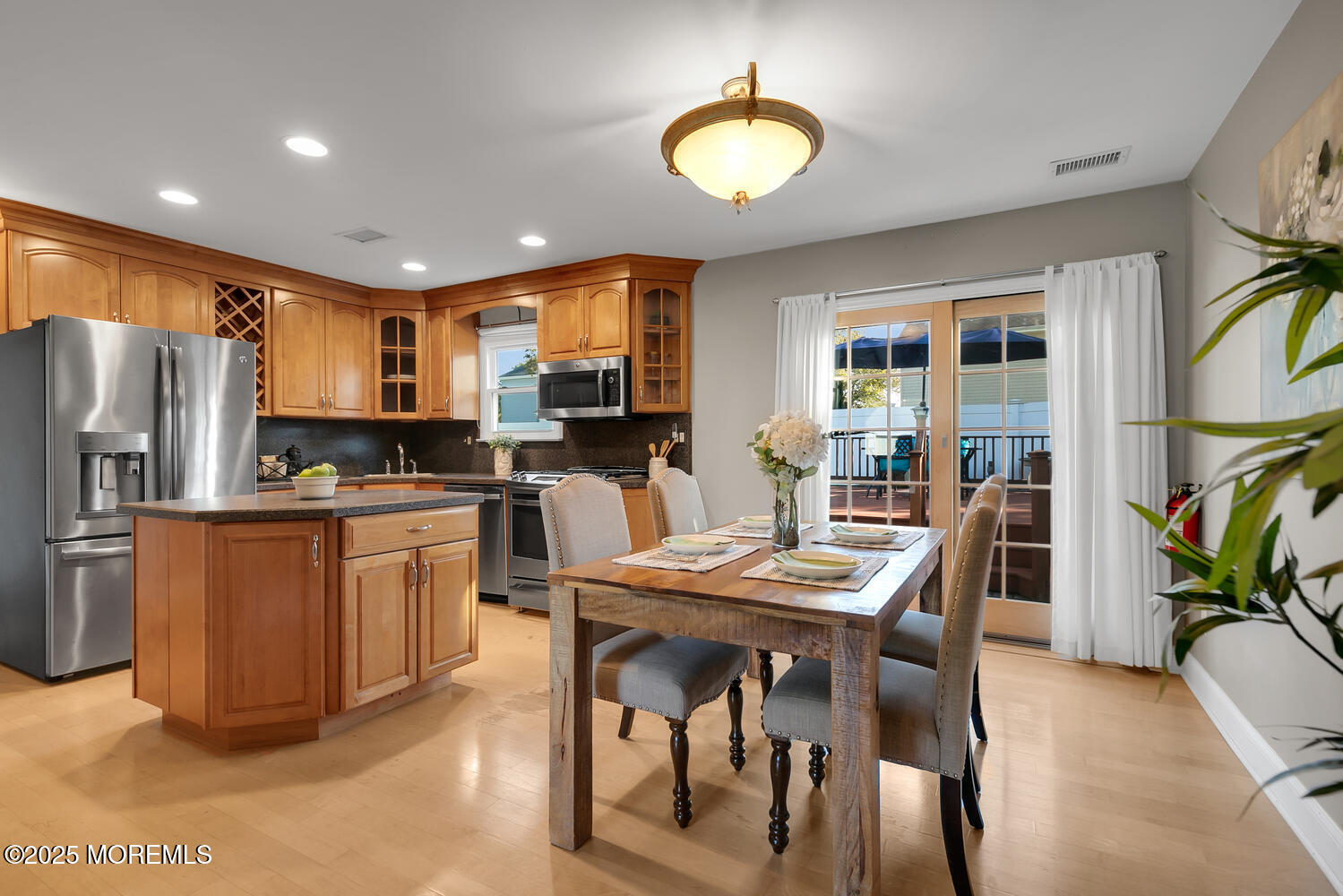 Hazlet, New Jersey, 07730, United States, 3 Bedrooms Bedrooms, ,2 BathroomsBathrooms,Residential,For Sale,1995385