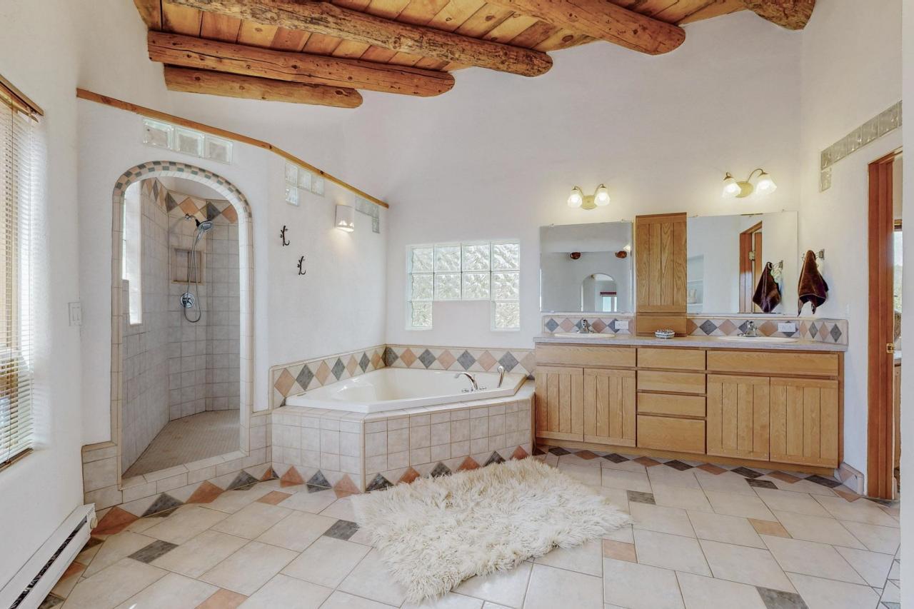 30 Apache Creek, Santa Fe, New Mexico, 87505, United States, 5 Bedrooms Bedrooms, ,4 BathroomsBathrooms,Residential,For Sale,30 Apache Creek,1591905