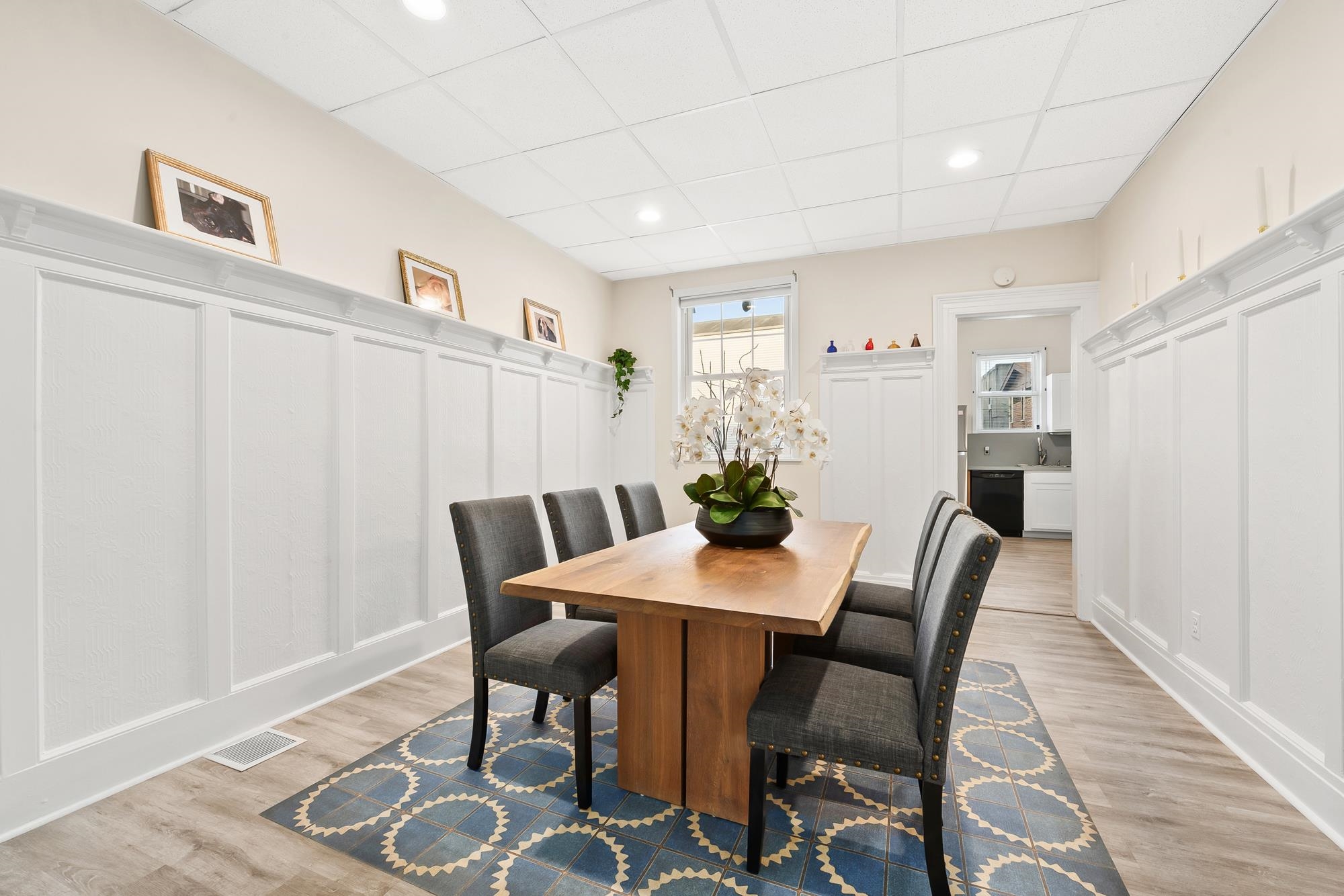 Union City, New Jersey, 07087, United States, 3 Bedrooms Bedrooms, ,2 BathroomsBathrooms,Residential,For Sale,2002067