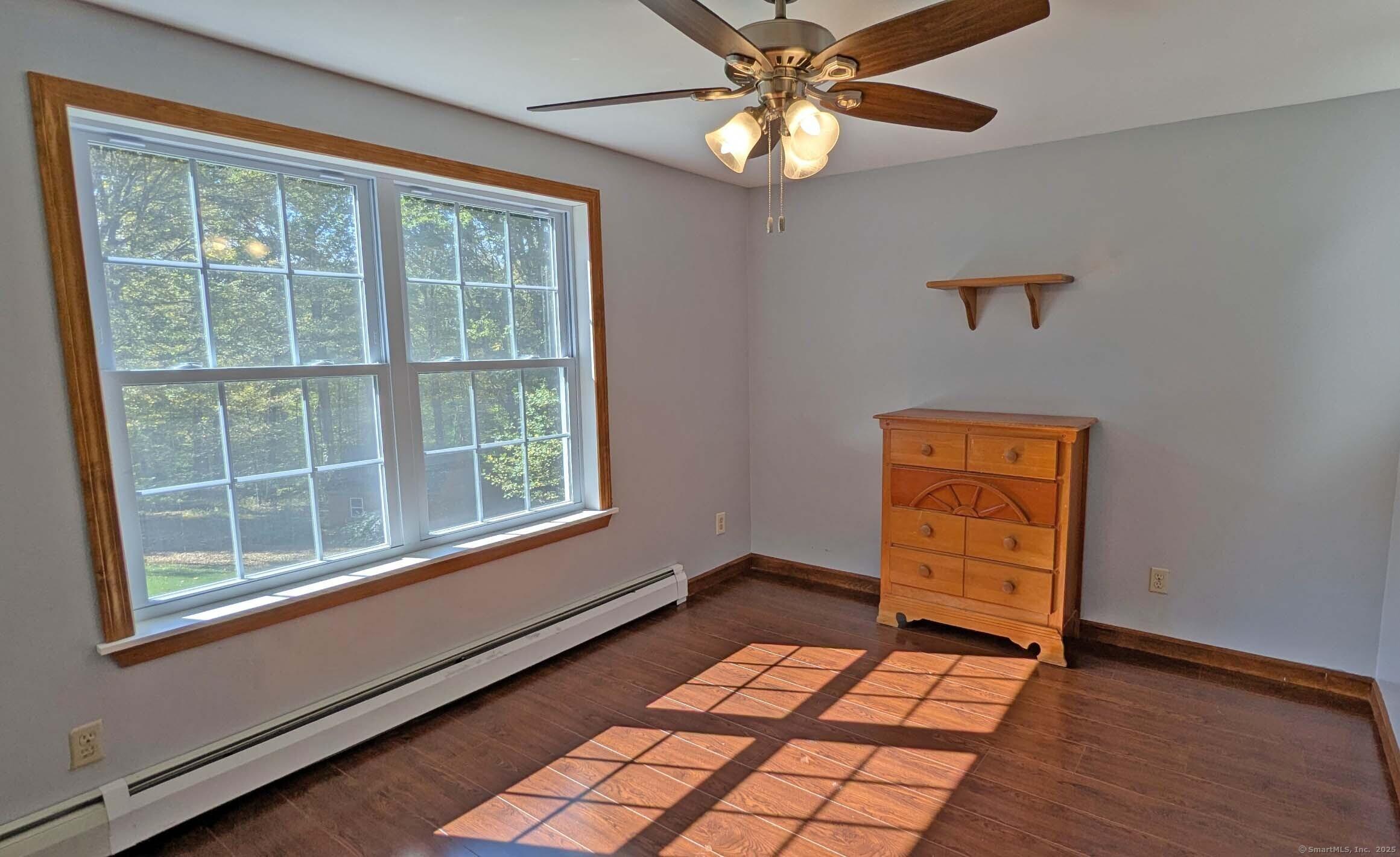 East Hampton, Connecticut, 06424, United States, 3 Bedrooms Bedrooms, ,2 BathroomsBathrooms,Residential,For Sale,1979494